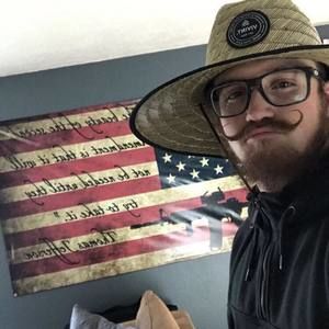 Meet your Posher, Davis